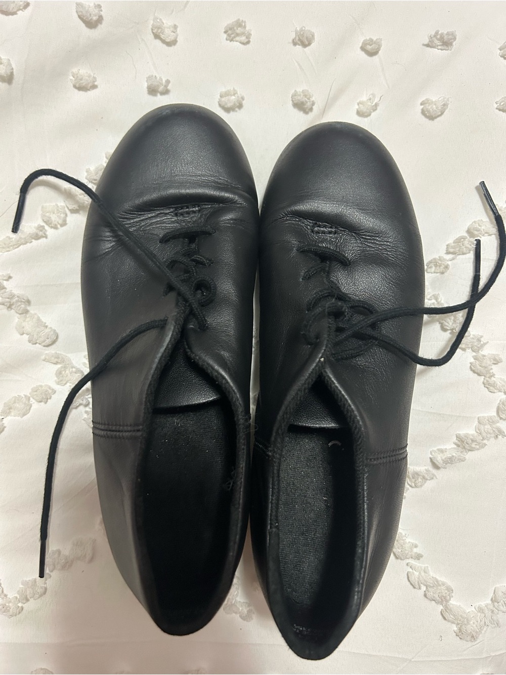 Women’s Capezio Black Tap Shoes Size 6